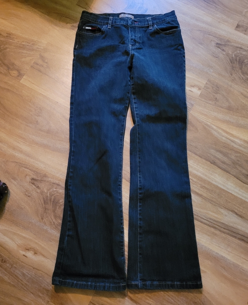 Tommy Hilfiger Tommy Jeans size 9